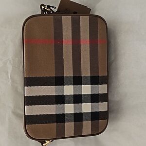 Burbbery crossbody